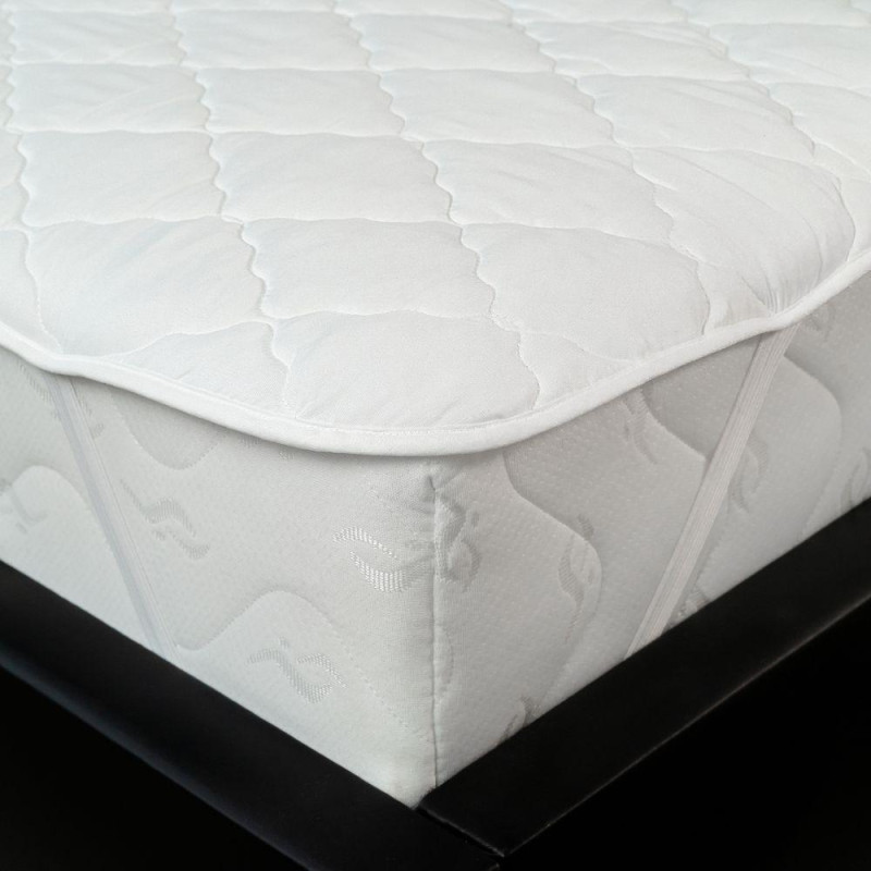 Chránič matrace prošitý z dutého vlákna