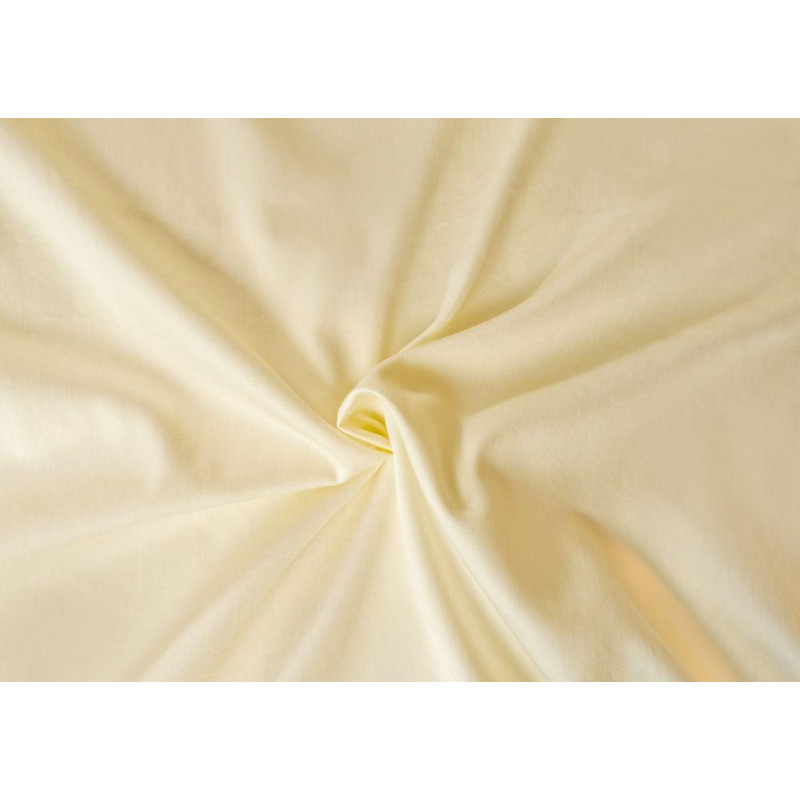 Saténové prostěradlo s gumou smetanové