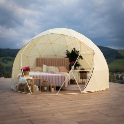 Čalouněná postel 160x200 KAISA růžová Velvet se zlatými nohami